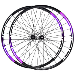 Rear disc road clincher wheel with Novatec hub