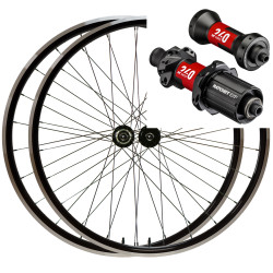 Pair of handmade road bike wheels on Jpracingbike1.com
